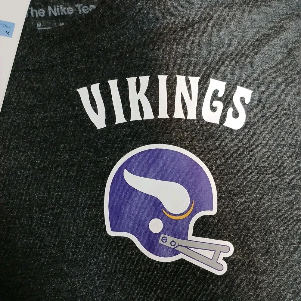 NWT Minnesota Vikings NFL‎ 1961 Nike Tee Shirt Heathered Grey Men's Medium $45